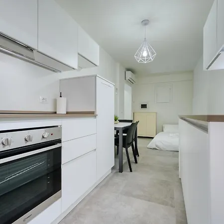 Calimaruzza - Boutique In Apartment *